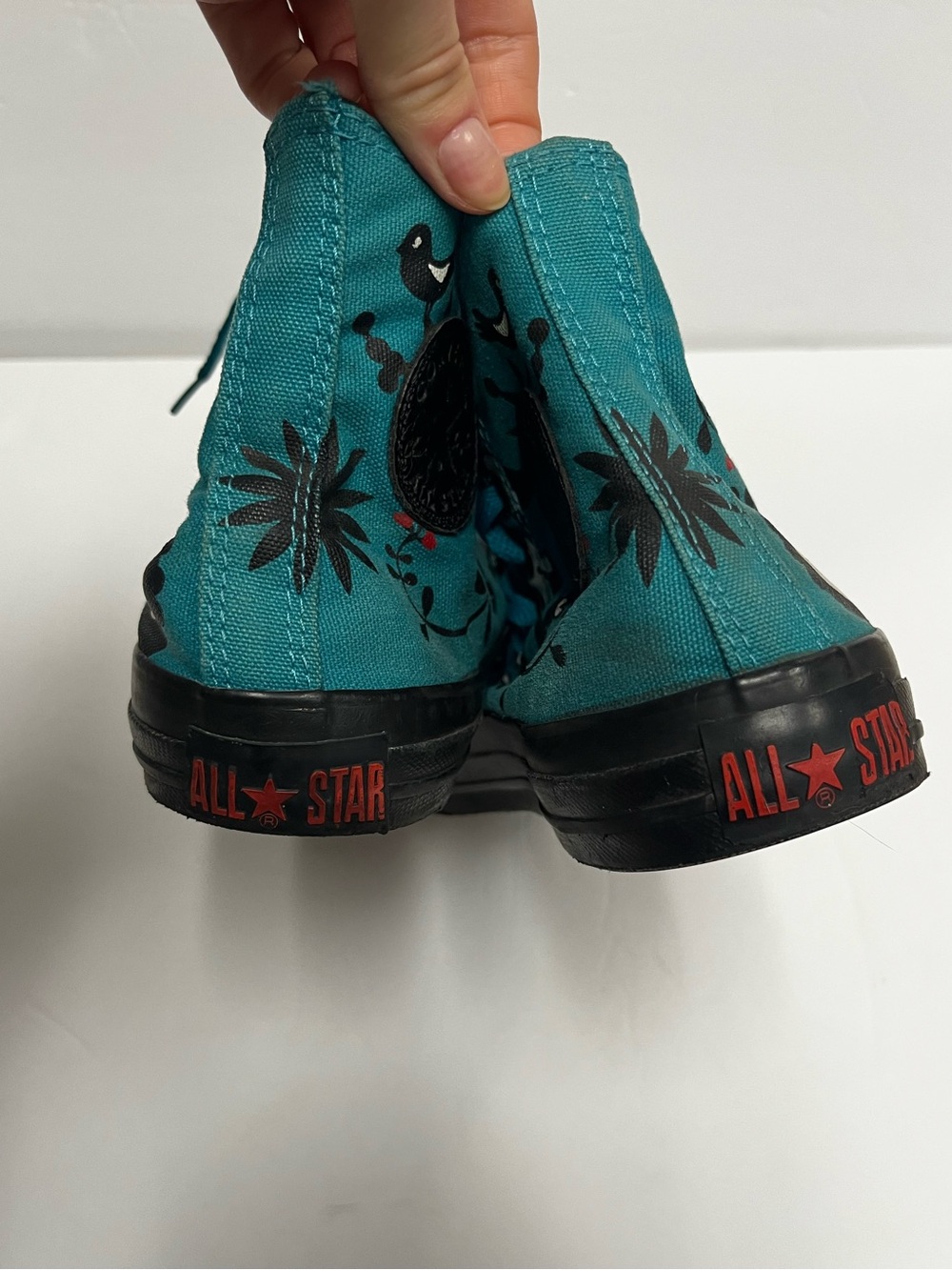 Converse Chuck Taylor All Star High Top Sneakers ft Artist Ana Ventura Size: 8.5 - Picture 7 of 12